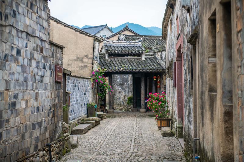 专业问答平台-你把朋友家把厕所弄堵过么,你是怎么解决的? | 你把朋友家把厕所弄堵过么,你是怎么解决的?问题解答